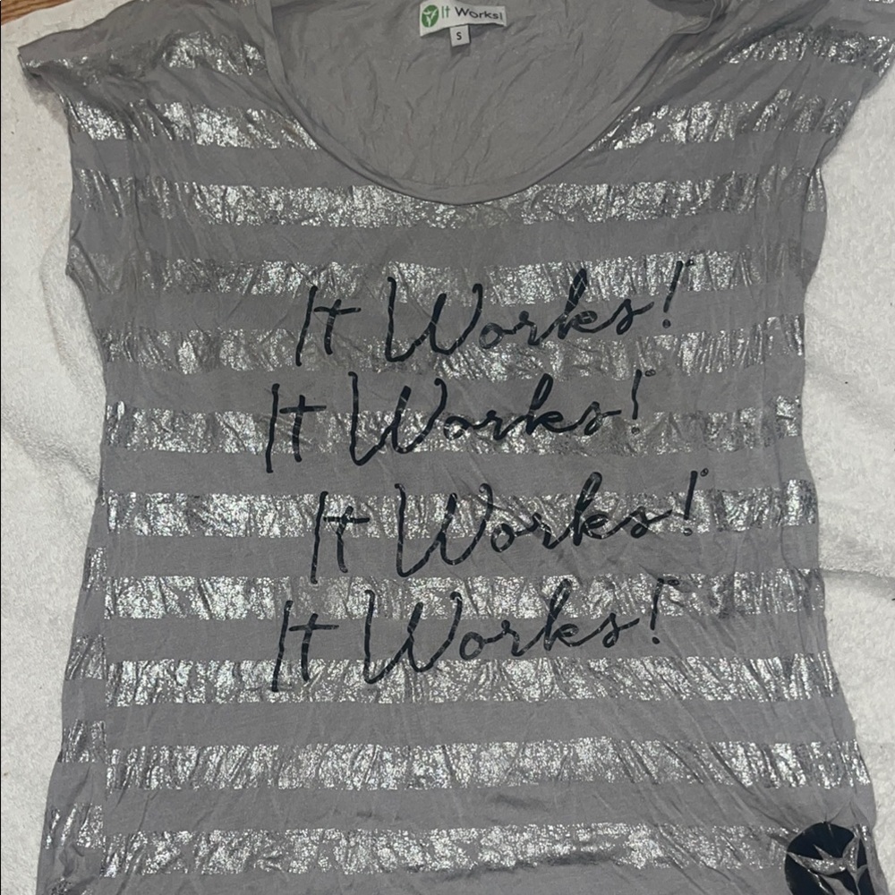 Women's Gray Striped Top It Works